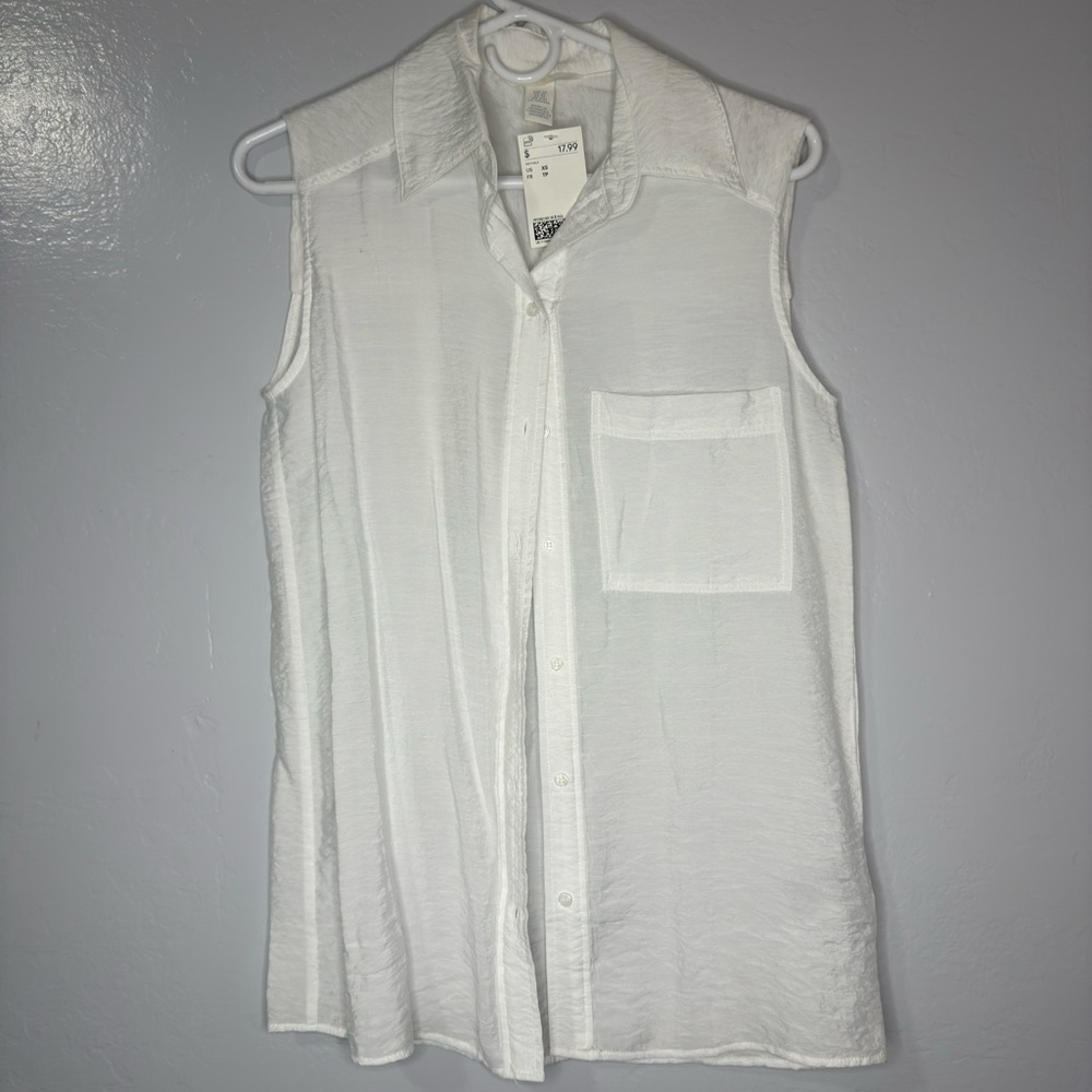 H&M White Casual Button Down Shirt Sleeveless